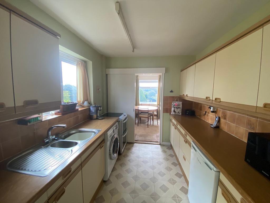 Field Barn Drive, Weymouth 3 bed detached house £330,000