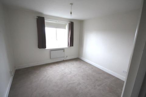 1 bedroom flat to rent, Parr Court, Manor Road, Swanscombe, DA10