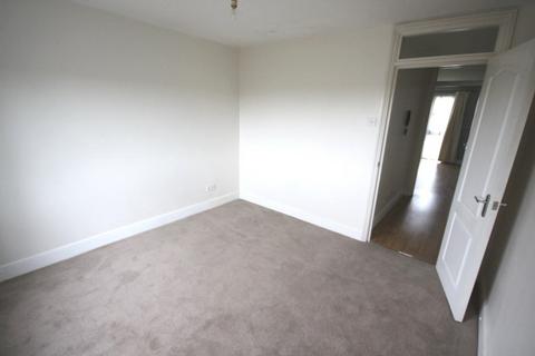 1 bedroom flat to rent, Parr Court, Manor Road, Swanscombe, DA10