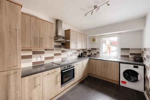 2 bedroom flat to rent, Ferrymans court, Queen Street, BS2