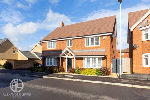 9 Davy Drive, Shefford, SG17 5ZF