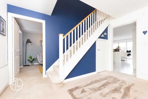 9 Davy Drive, Shefford, SG17 5ZF