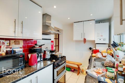 Flat A, 39 Brook Road, Thornton Heath, CR7 7RD