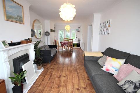 6 The Close, Hamble, Southampton, SO31 4HN