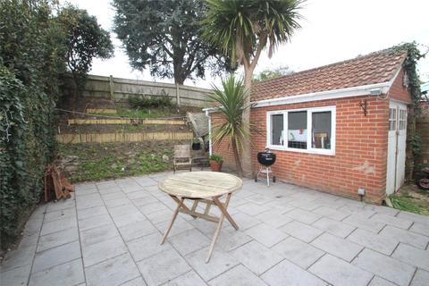 6 The Close, Hamble, Southampton, SO31 4HN