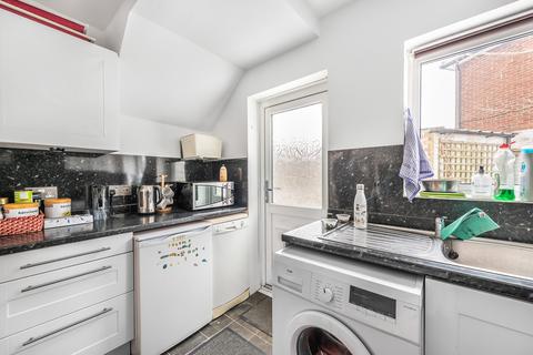 2 Nupton Drive, Barnet, EN5 2QT