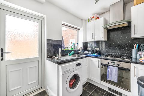 2 Nupton Drive, Barnet, EN5 2QT