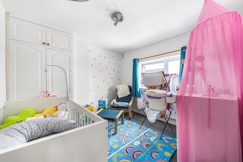 2 Nupton Drive, Barnet, EN5 2QT
