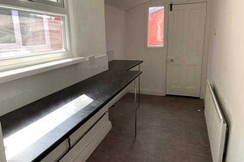 2 bedroom terraced house to rent, Brunton Street, Darlington