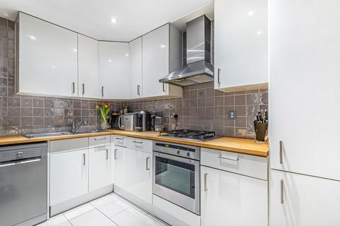Basement Flat, 18 Avenue Crescent, London, W3 8EP
