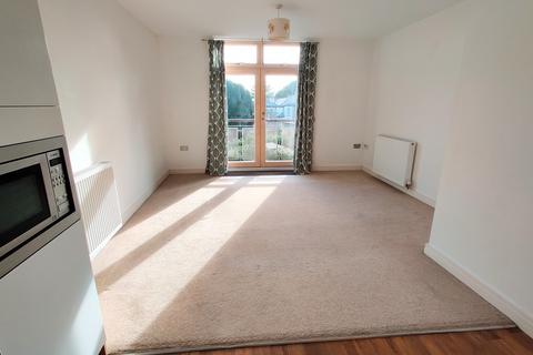 2 bedroom apartment to rent, Truro