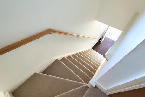 2 bedroom apartment to rent, Truro