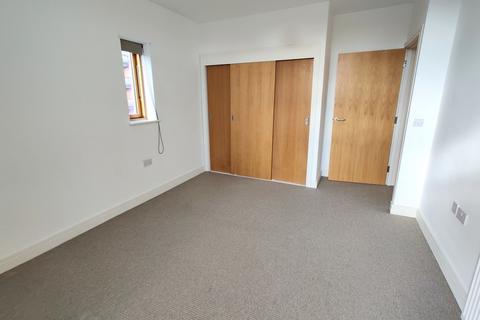 2 bedroom apartment to rent, Truro