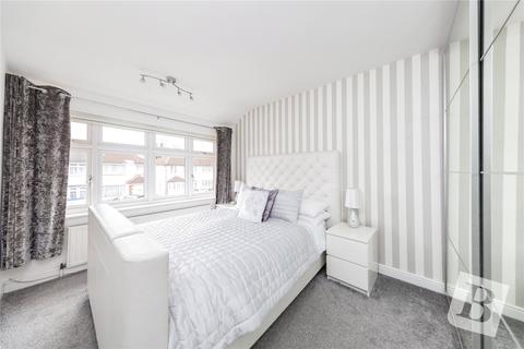 49 Morecambe Close, Hornchurch, RM12 5LT