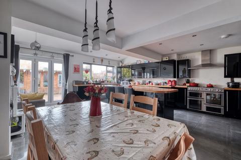 67 Blanquettes Avenue, Worcester, WR3 8DG