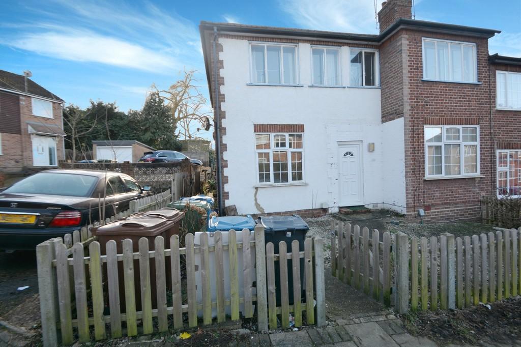 Ashbourne Avenue, South Harrow, HA2 0JS 2 bed ground floor