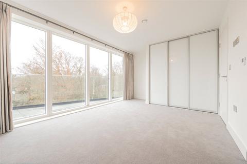 2 bedroom apartment to rent, The Redwoods, Madingley Road, Cambridge