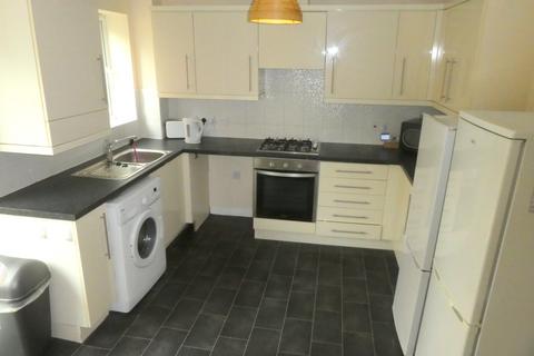 4 bedroom terraced house to rent, Denewell Avenue, Grove Village, Manchester