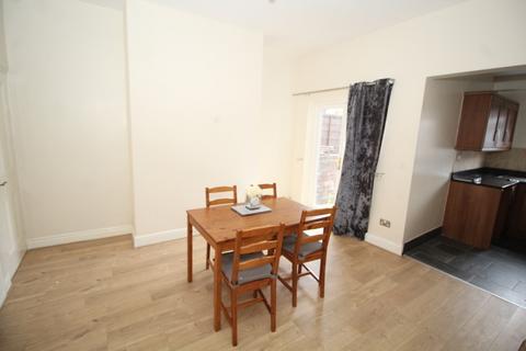 2 bedroom terraced house to rent, Lee Brigg, Altofts