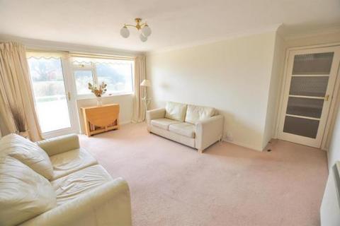 2 bedroom apartment to rent, Elizabeth Court, Grove Road