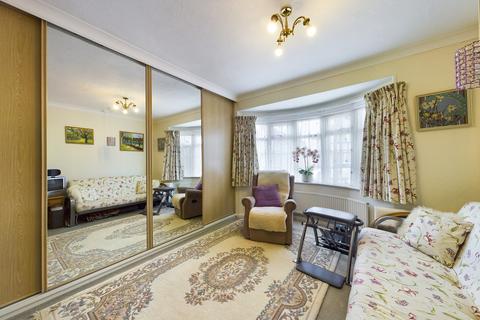 6 Lime Grove, Ruislip, HA4 8RY