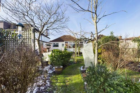6 Lime Grove, Ruislip, HA4 8RY