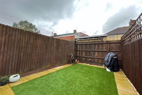 Flat 2, 17 Crispin Road, Edgware, HA8 9EN