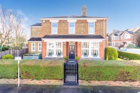 7 Stanhope Road, Sidcup, DA15 7HA