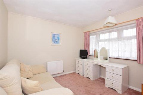 44 Cirrus Crescent, Gravesend, DA12 4QT