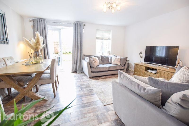 Long Meadows, BRAMLEY 3 bed terraced house £190,000