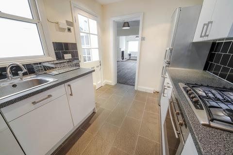 42 Raynton Road, Enfield, EN3 6BS