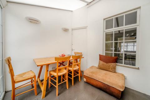 42 Raynton Road, Enfield, EN3 6BS