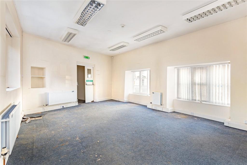 Kingston Road, BradfordonAvon, Wiltshire, BA15 3 bed semidetached