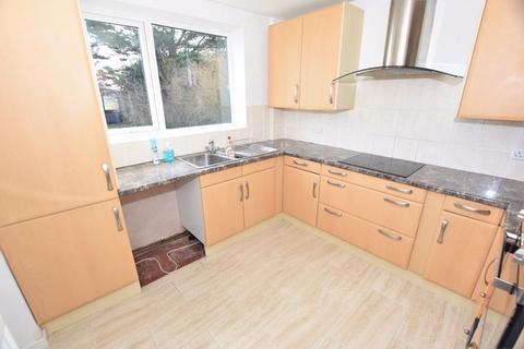 19 Shackleton Road, Wirral, CH46 2RS