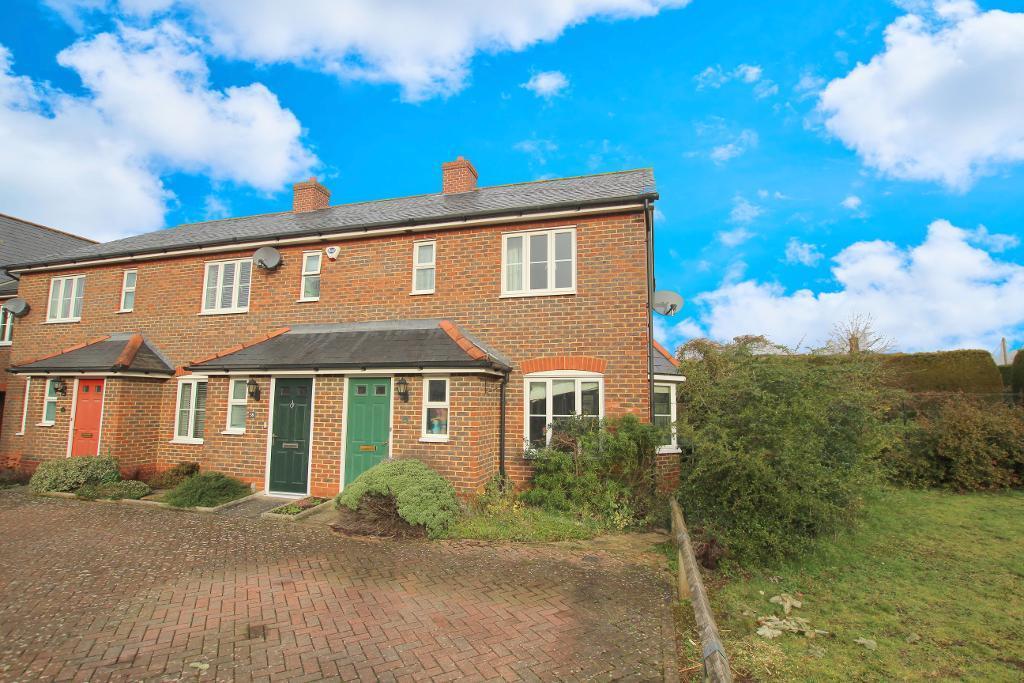 Gardeners Close, Maulden... 3 bed semidetached house £375,000