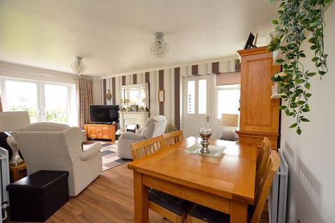 6 Cherry Brook Walk, Paignton, TQ4 7NN