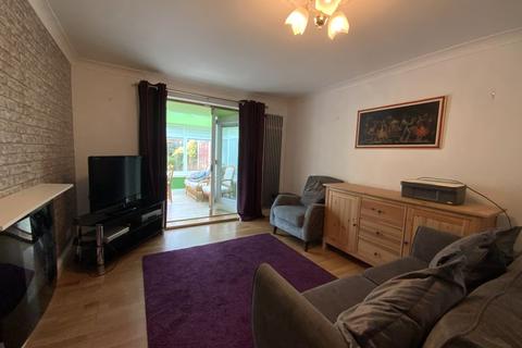 15 Bayley Close, Hyde, SK14 4TL
