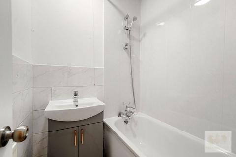 3 bedroom maisonette for sale, Munster Square, London NW1