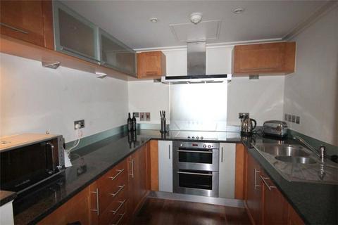 2 bedroom apartment to rent, Discovery Dock Apartments East, 3 South Quay Square, London, E14