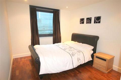 2 bedroom apartment to rent, Discovery Dock Apartments East, 3 South Quay Square, London, E14