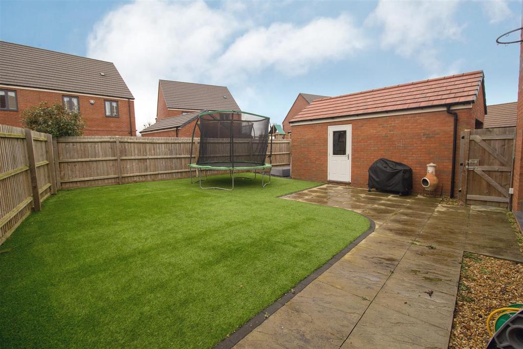 Front &amp; Rear Gardens