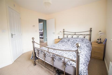 78 Ashpole Avenue, Wootton, Bedford, MK43 9ED
