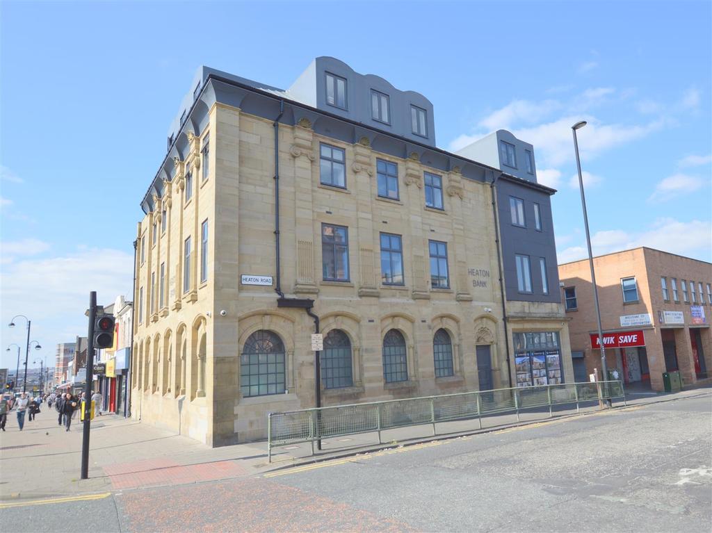 12 Heaton Bank Exterior (2).jpg