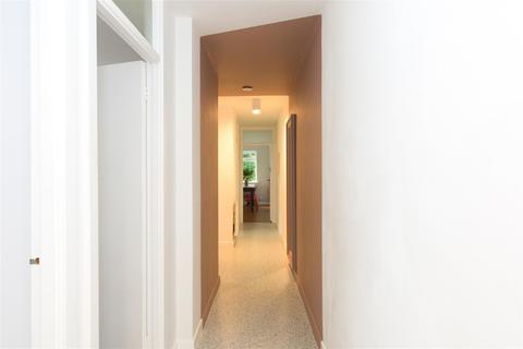 1, Monks Court Monks Walk, Reigate, RH2 0SR