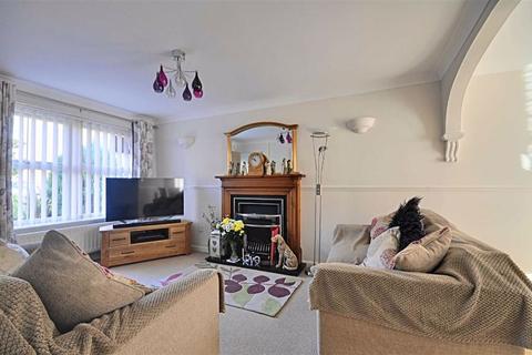 15 Bridgnorth Row, Berkeley Beverborne, Worcester, WR4 0QF