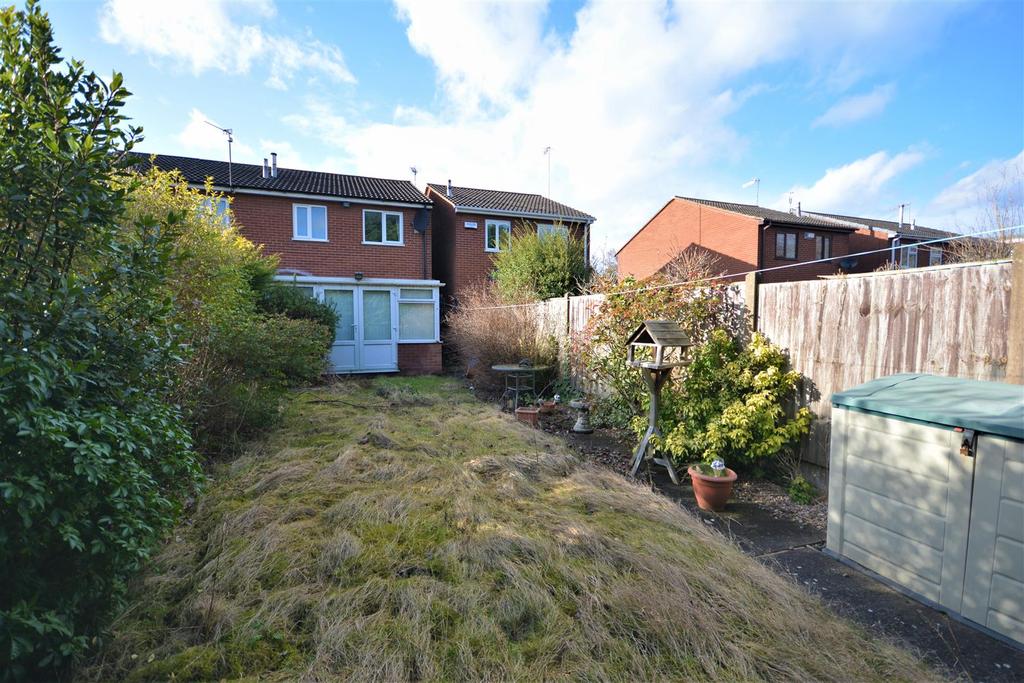 Cyril Avenue, Bobbers Mill, Nottingham 3 bed semidetached house for
