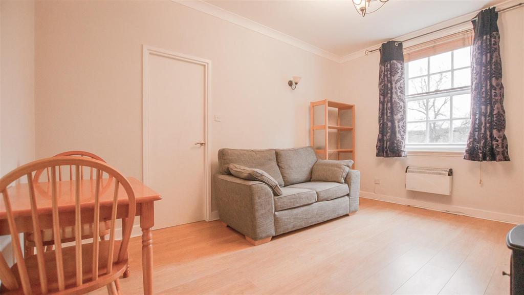 Feversham House, Jewbury, York, YO31 7PL 1 bed apartment £750 pcm (£