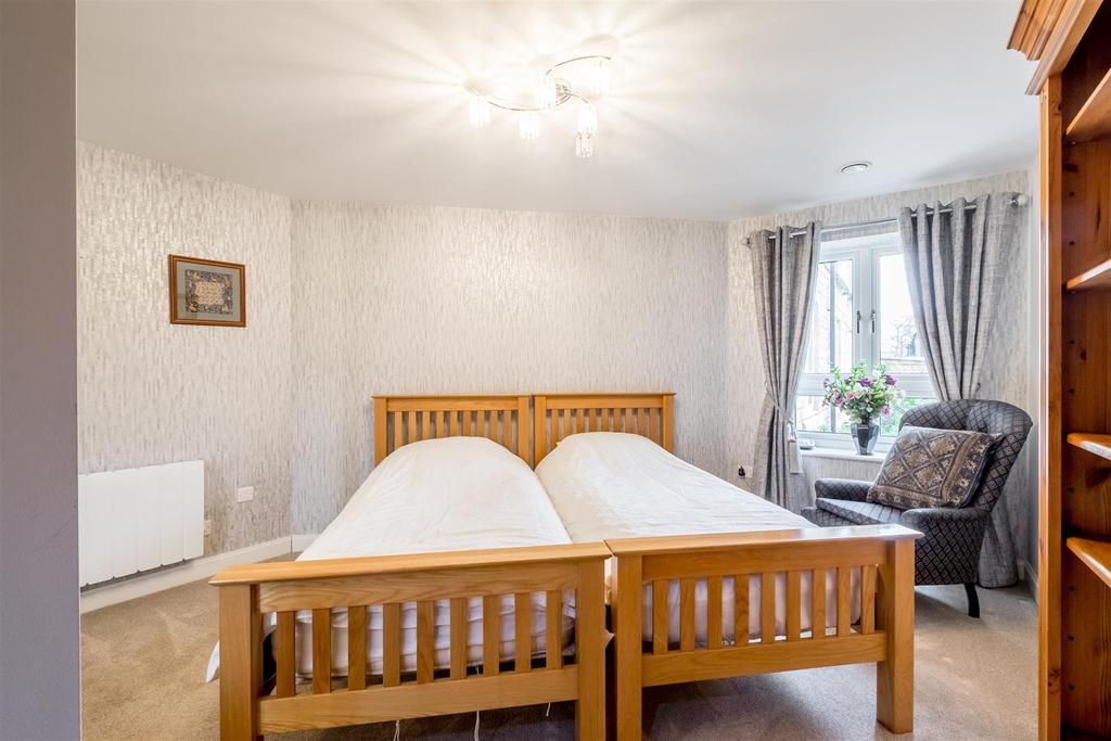 Apt1hc-8.jpg