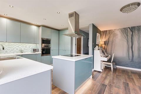 8 Boyton Close, Benfleet, SS7 3BJ