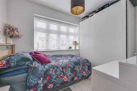 8 Boyton Close, Benfleet, SS7 3BJ